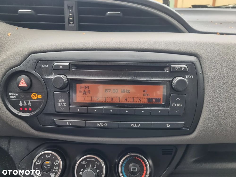 TOYOTA YARIS III 14-20 2016 r. 5D LIFT radioodtwarzacz radioodbiornik radio - 3