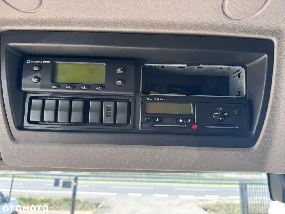 Renault D26 320 (160) - 21