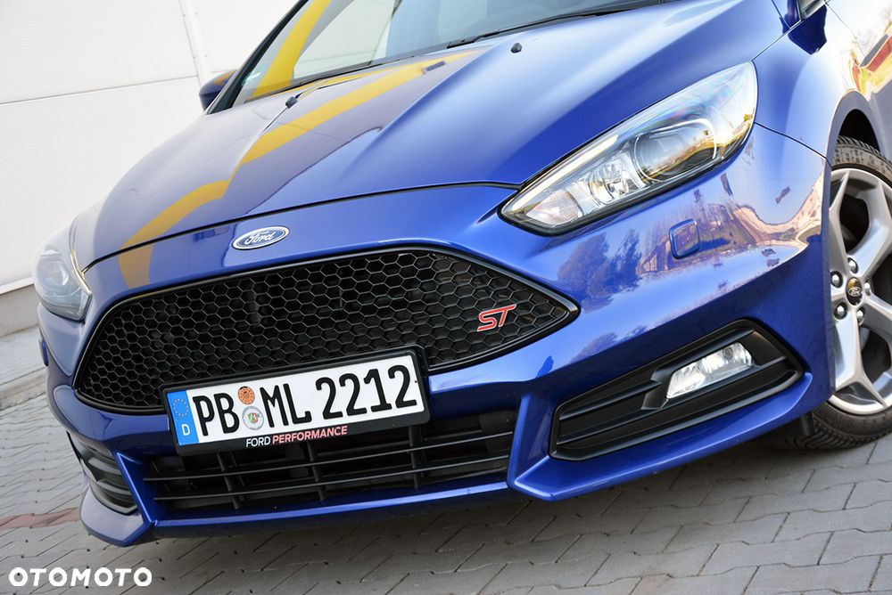 Ford Focus 2.0 TDCi ST - 15