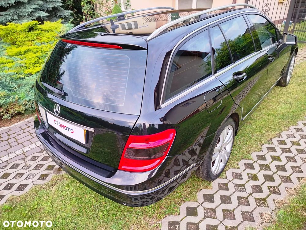 Mercedes-Benz Klasa C 180 T Kompressor Automatik BlueEFFICIENCY Avantgarde - 17