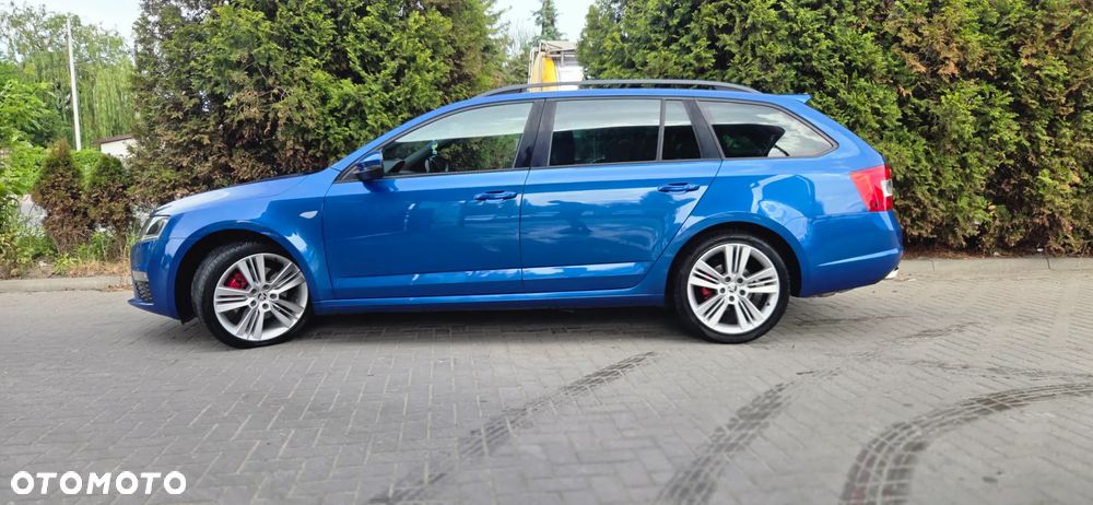 Skoda Octavia 2.0 TDI DSG RS - 20