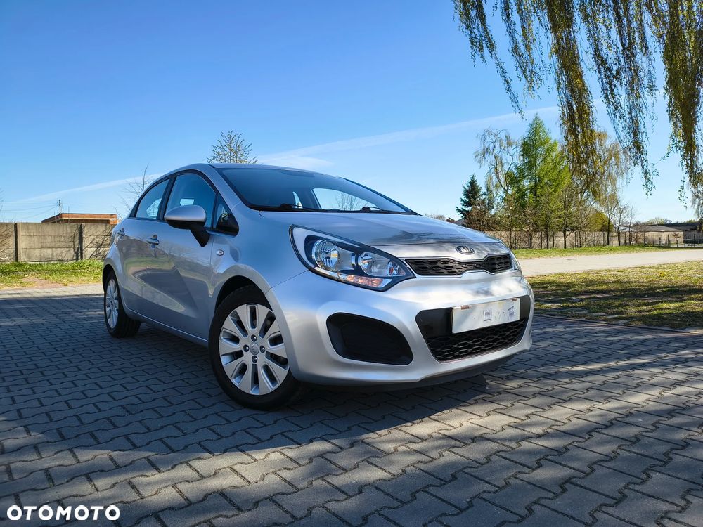 Kia Rio 1.2 Dream Team Edition - 2