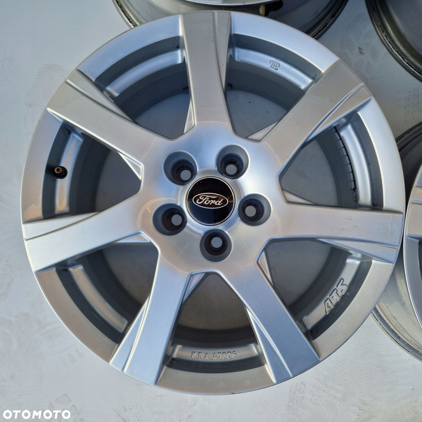Ford Mondeo Focus C MAX S MAX TOURNEO CONNECT 5X108 17 ET45 - 4