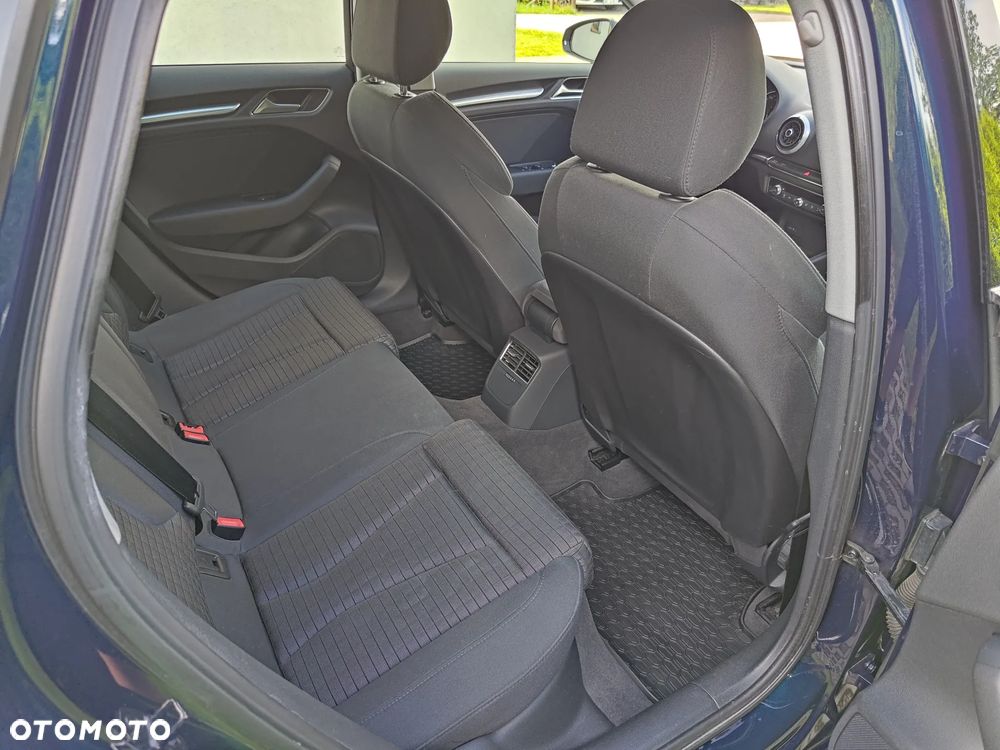 Audi A3 Sportback - 14