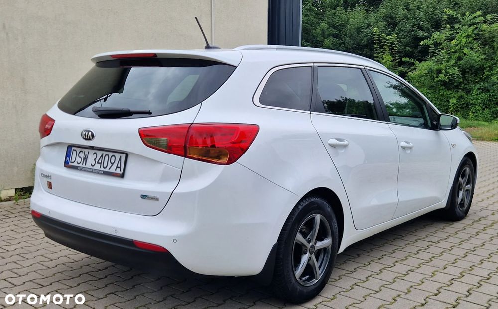 Kia Ceed 1.6 GDI L Business Line - 3