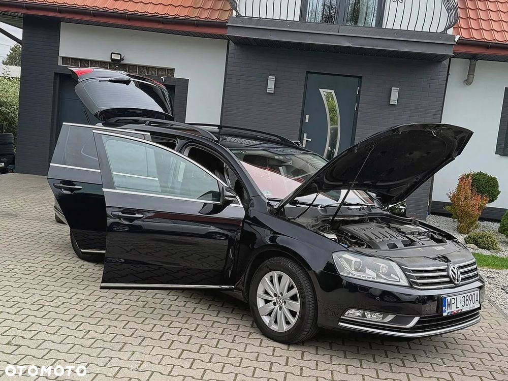 Volkswagen Passat 2.0 TDI Highline - 34