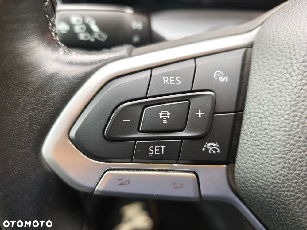 Volkswagen Golf 1.5 eTSI OPF DSG Active - 19