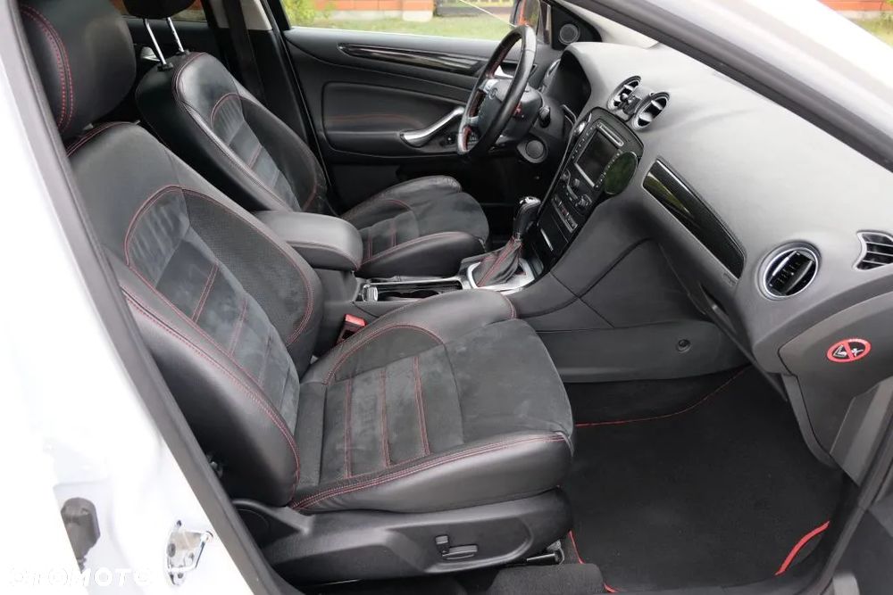 Ford Mondeo Turnier 2.0 TDCi Titanium S - 12