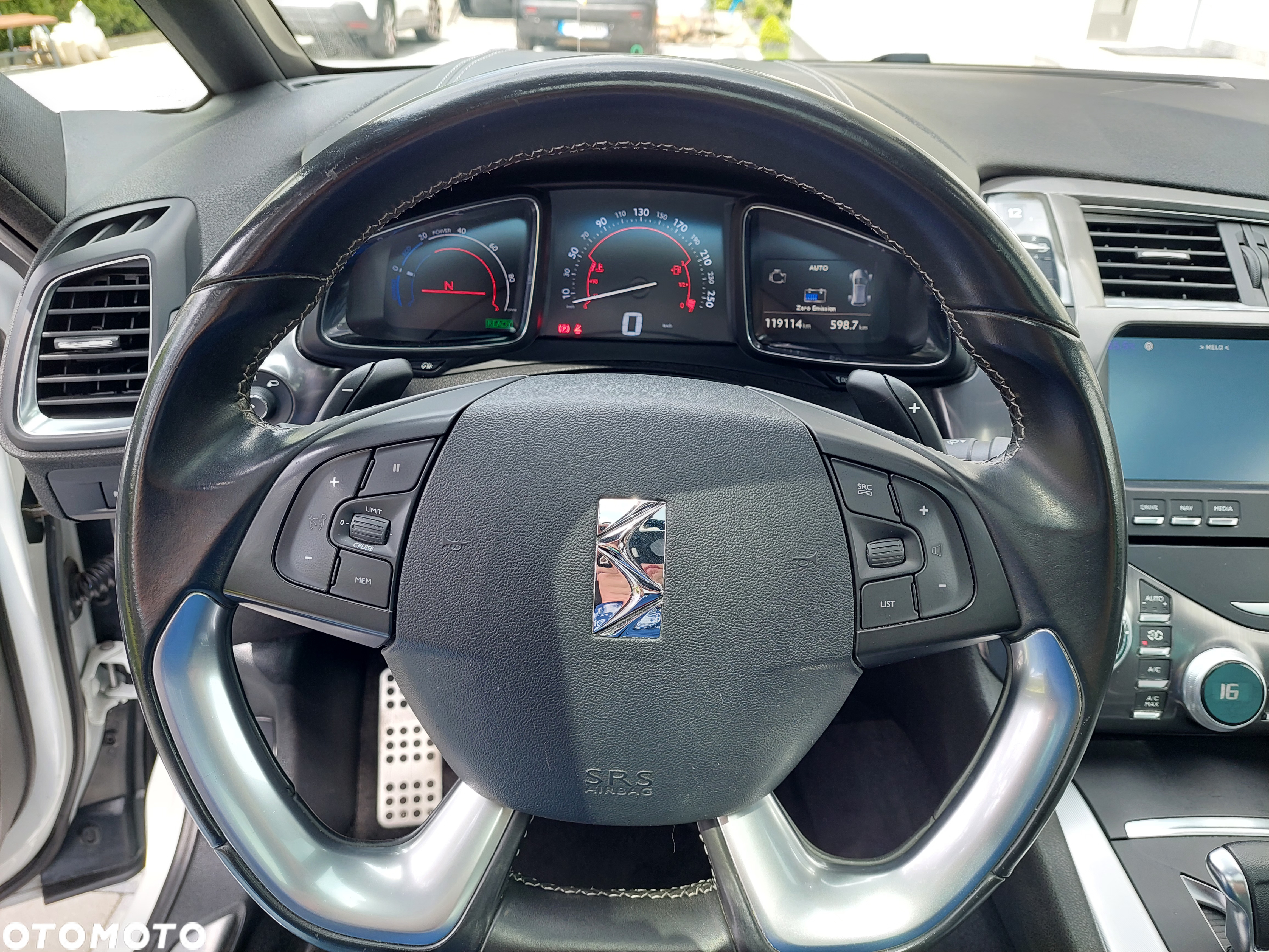 Citroën DS5 Hybrid4 EGS6 SportChic - 28