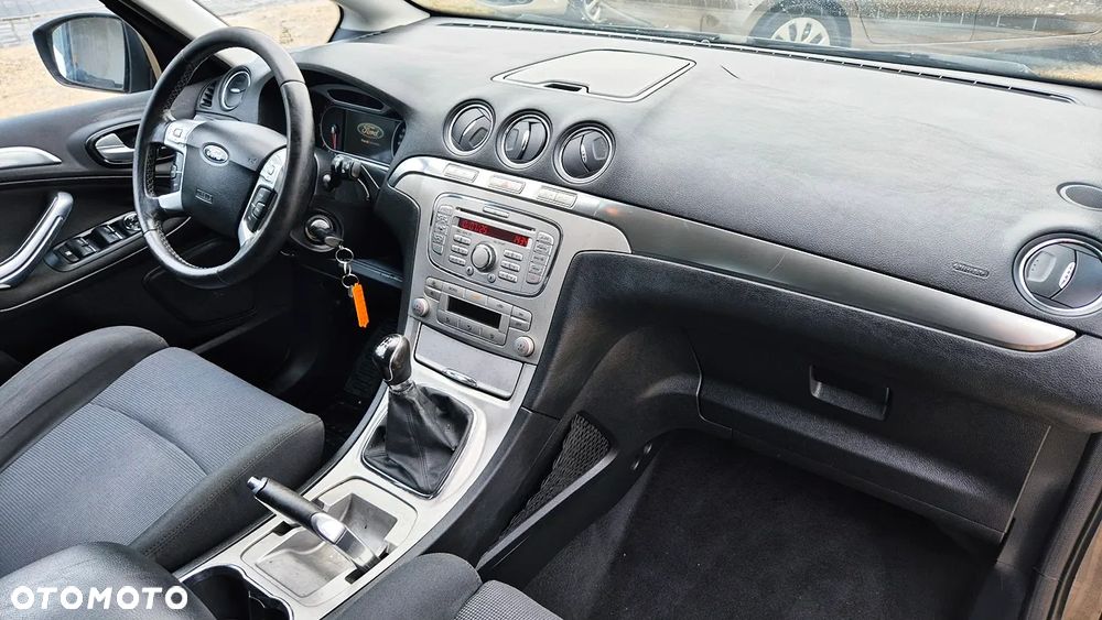 Ford S-Max 2.0 Viva Titanium - 39