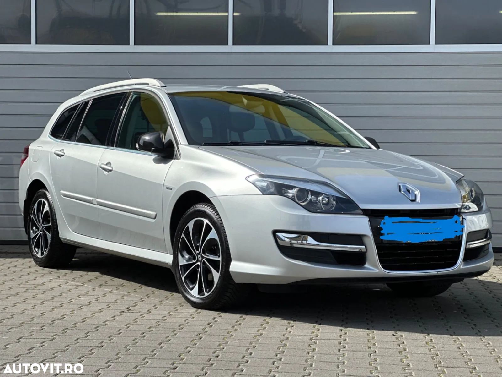 Renault Laguna Grandtour dCi 110 FAP EDC Bose Edition - 1