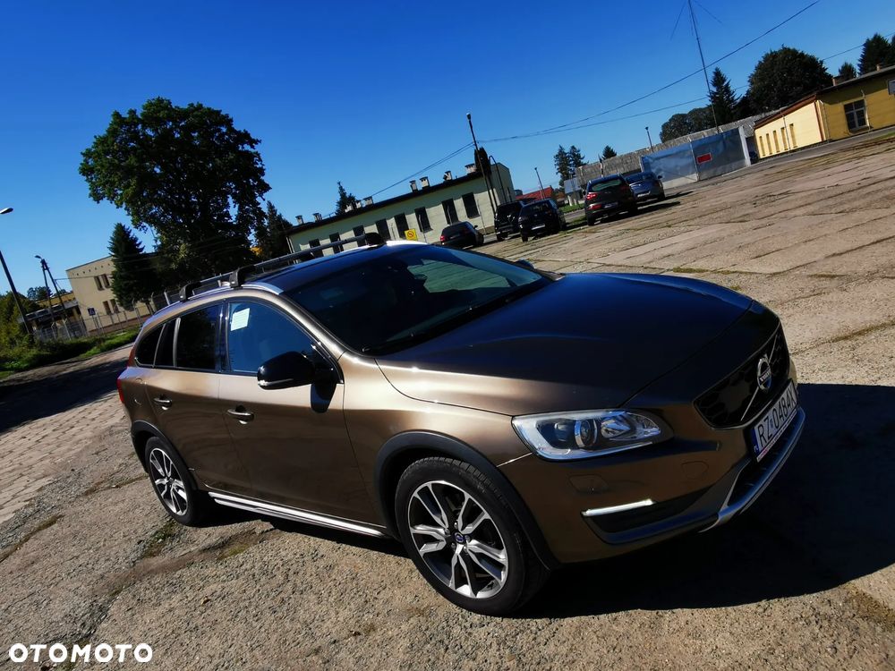 Volvo V60 Cross Country D4 AWD Geartronic Summum - 12