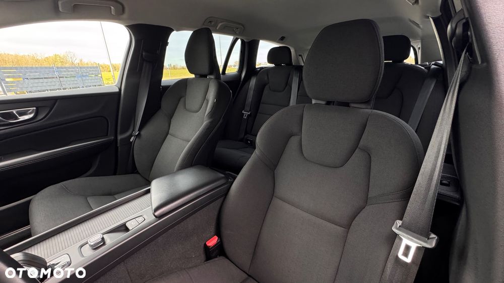 Volvo V60 B3 B Geartronic Momentum - 36