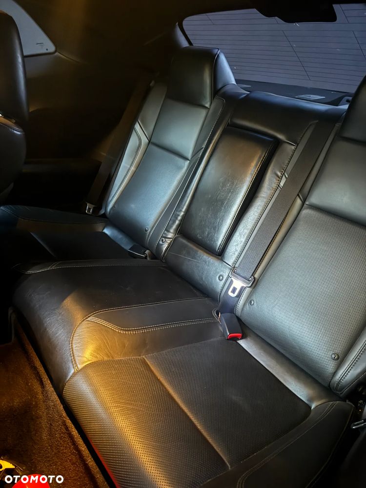 Dodge Challenger - 6