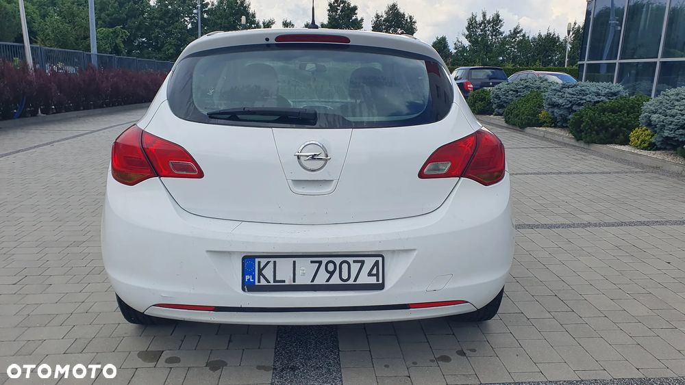 Opel Astra - 17