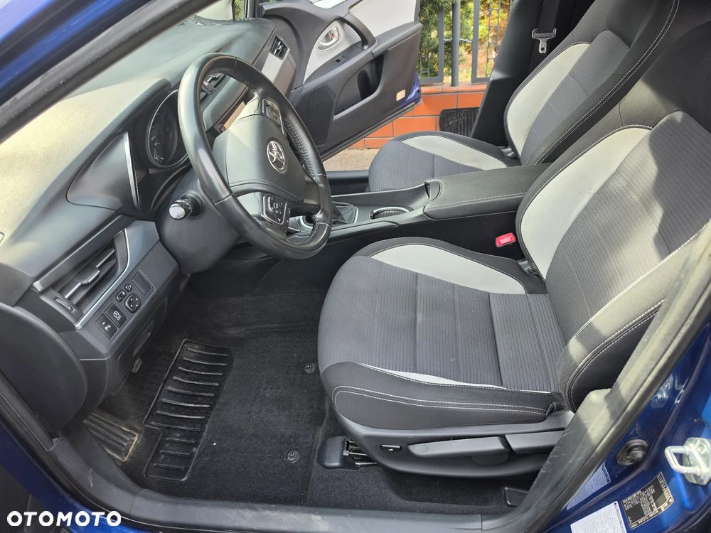 Toyota Avensis 2.0 D-4D Active Business - 8