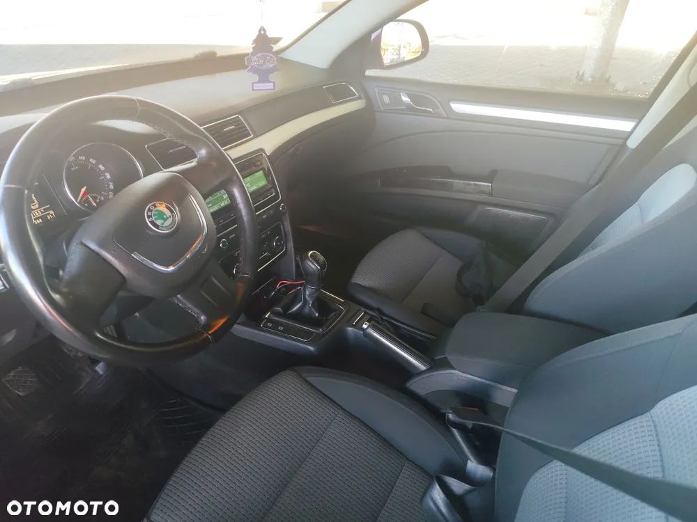 Skoda Superb 2.0 TDI Elegance - 10