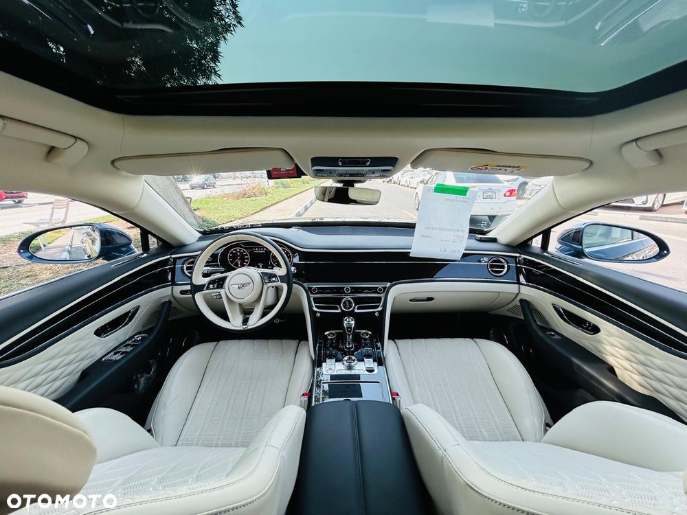 Bentley Flying Spur - 8