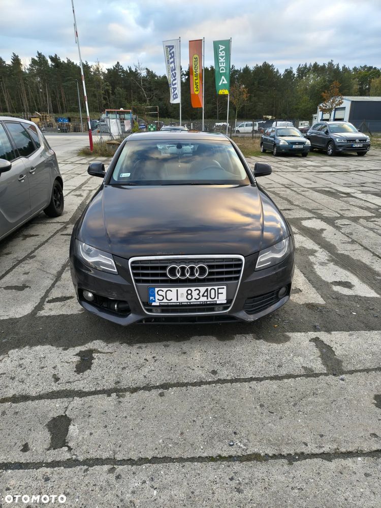 Audi A4 - 1