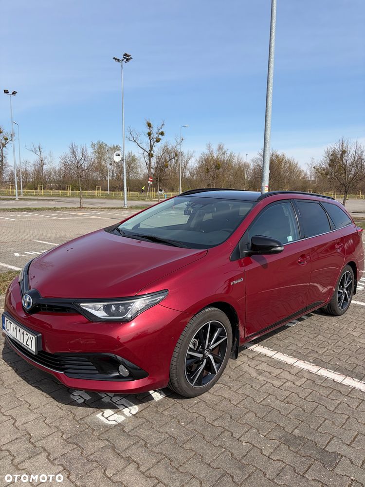 Toyota Auris Hybrid 135 Selection - 2