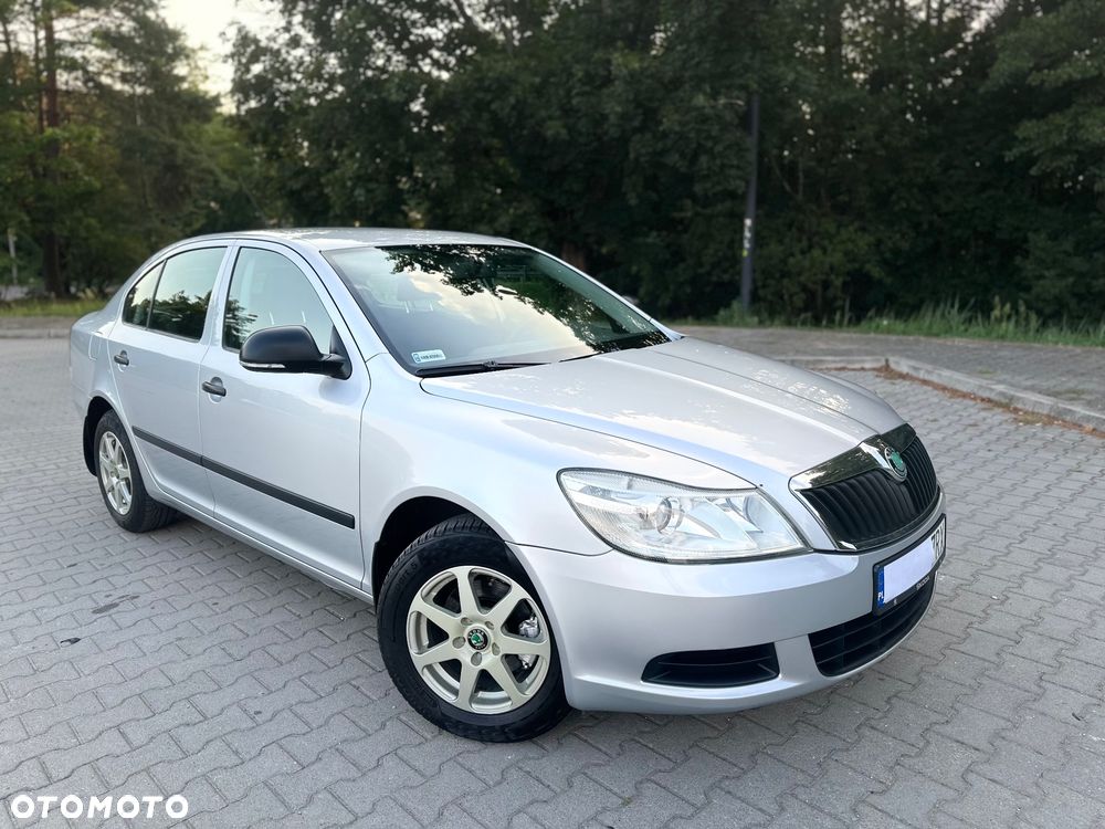Skoda Octavia 1.6 Ambiente - 2