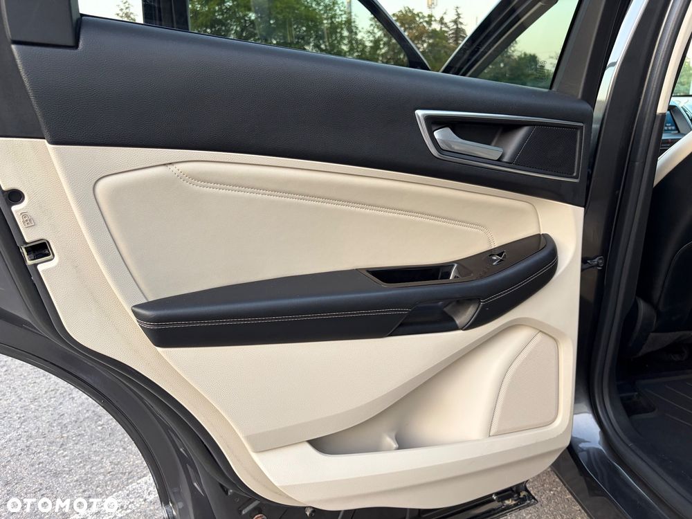 Ford Edge - 23