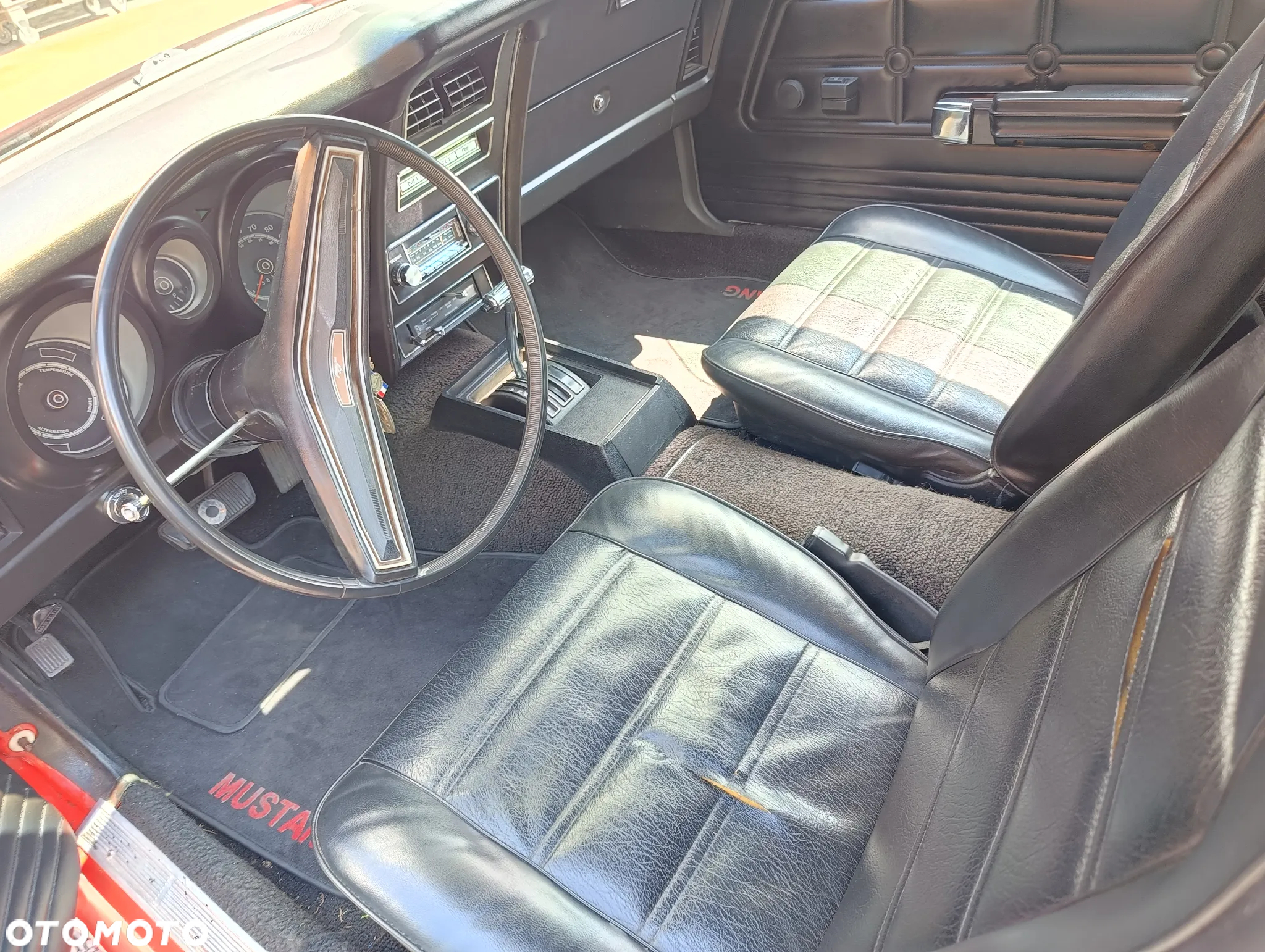 Ford Mustang - 16