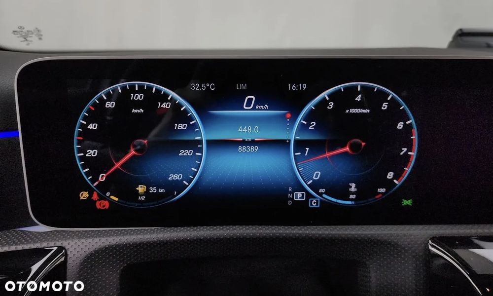 Mercedes-Benz Klasa A 220 4Matic 7G-DCT - 12