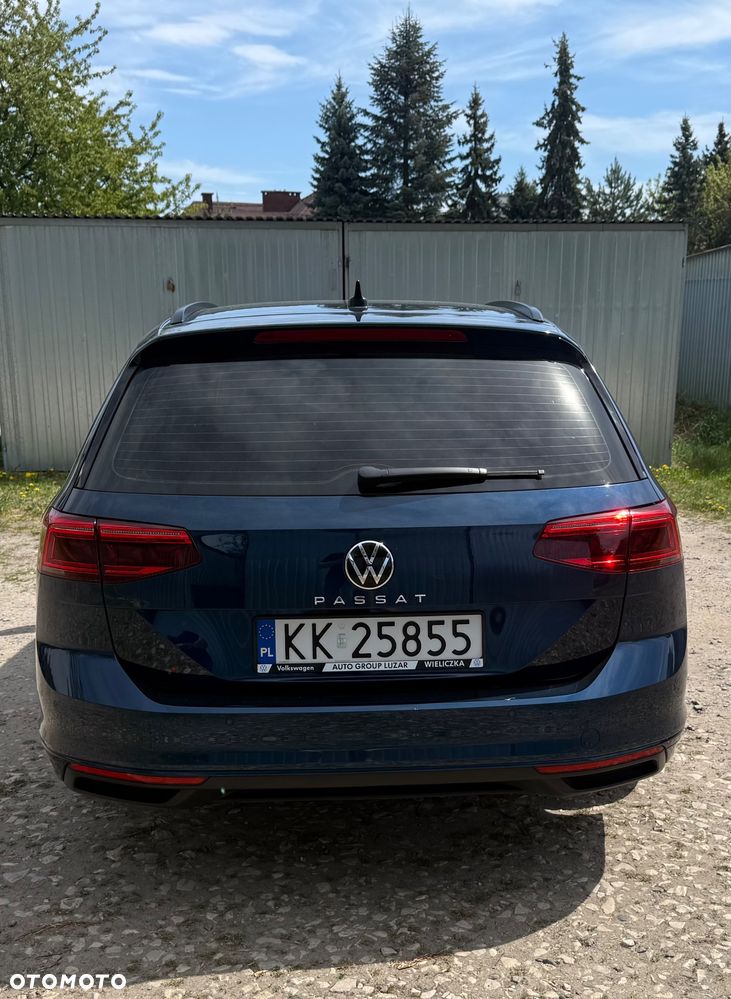 Volkswagen Passat Variant 2.0 TDI SCR DSG Business - 11