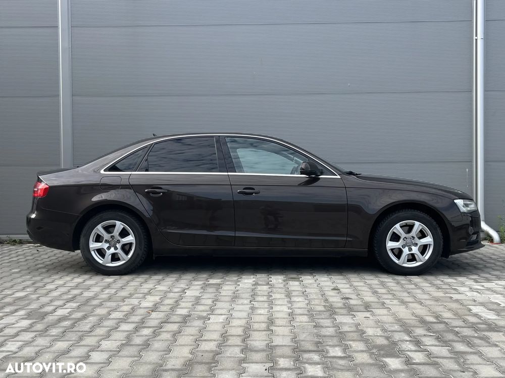 Audi A4 2.0 TDI DPF Ambiente - 11