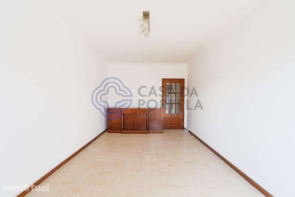 T1+1 Praia 10 min e Comboio 7 min - Grande imagem: 4/24