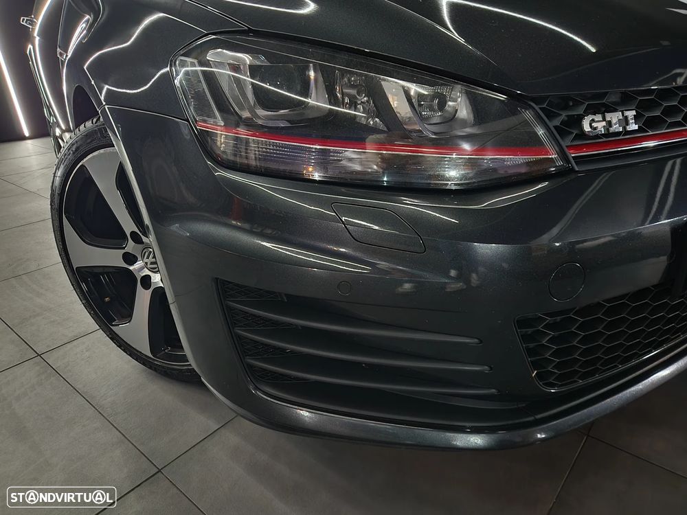 VW Golf 2.0 TSi GTi DSG - 2