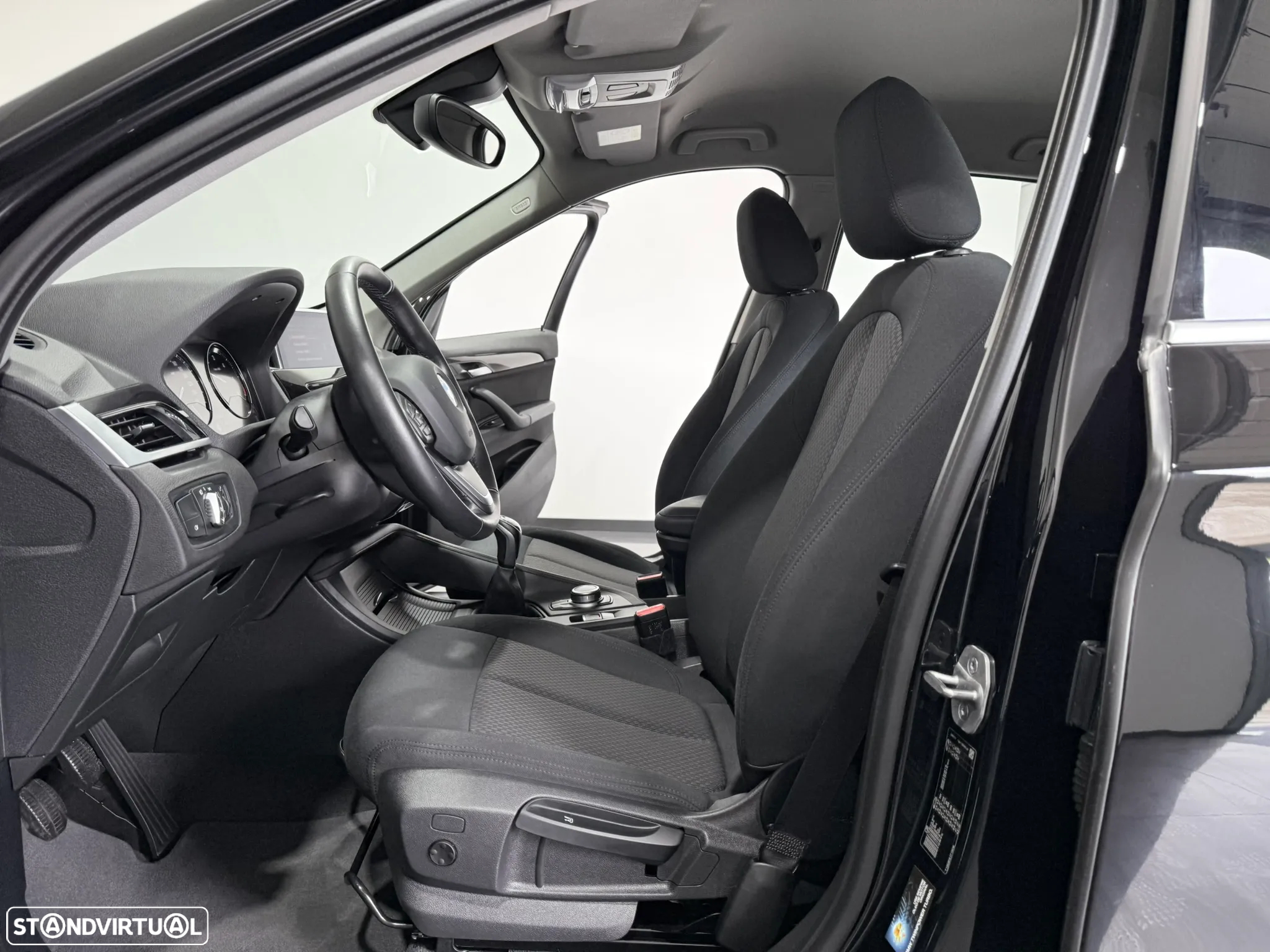 BMW X1 16 d sDrive Advantage - 36