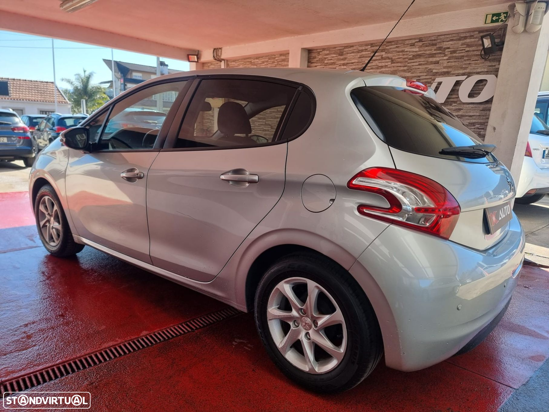Peugeot 208 1.4 HDi Active - 3