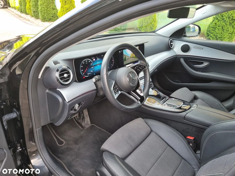 Mercedes-Benz Klasa E 200 d T 9G-TRONIC Avantgarde - 19