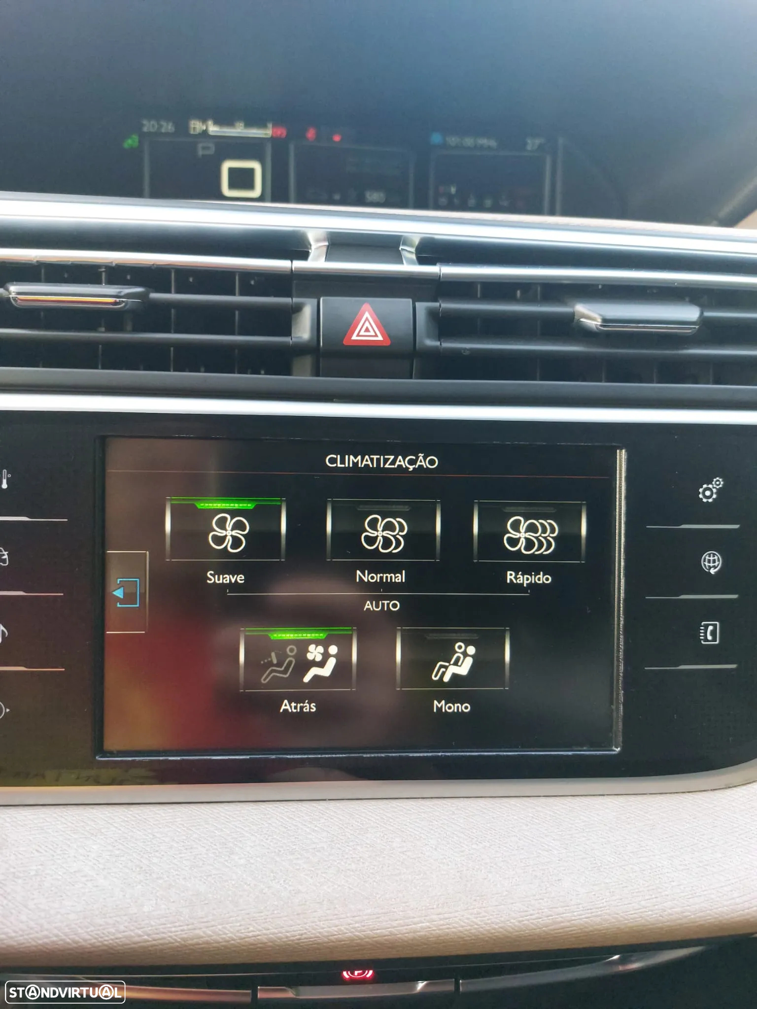 Citroën C4 Grand Picasso 2.0 HDi FAP EGS6 (7L) Exclusive - 28
