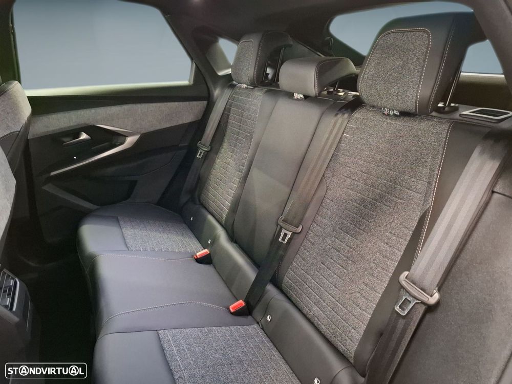 Peugeot 3008 1.2 Hybrid Allure e-DCS6 - 12