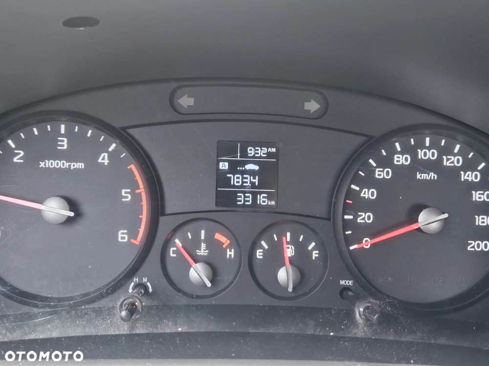 Kia K2500 - 19