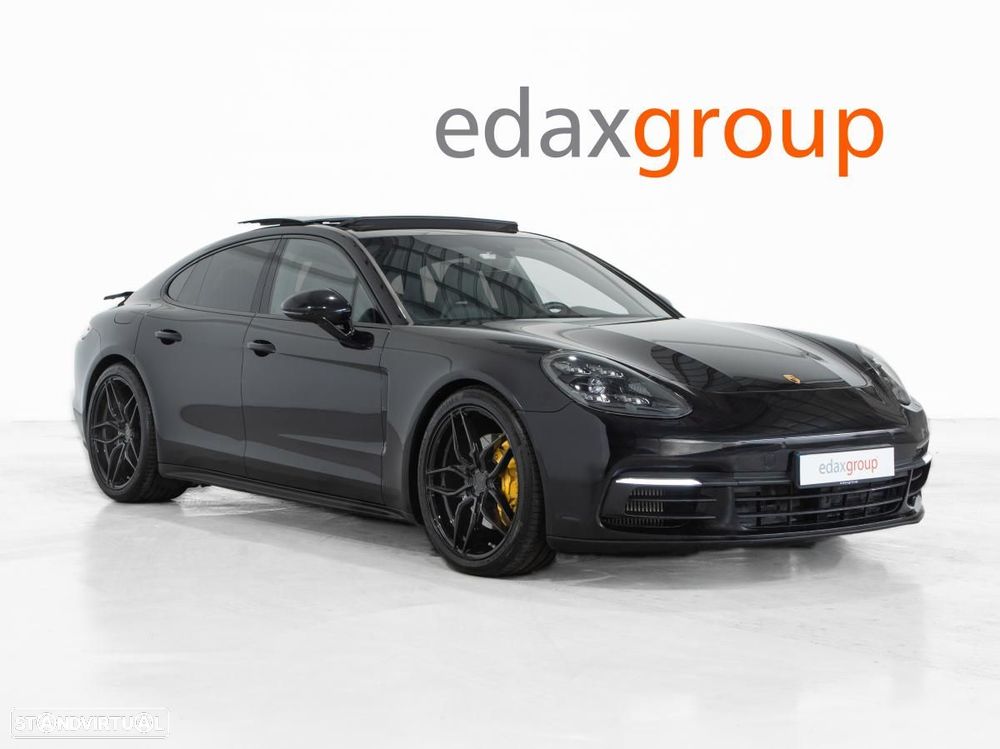 Porsche Panamera 4 S - 1