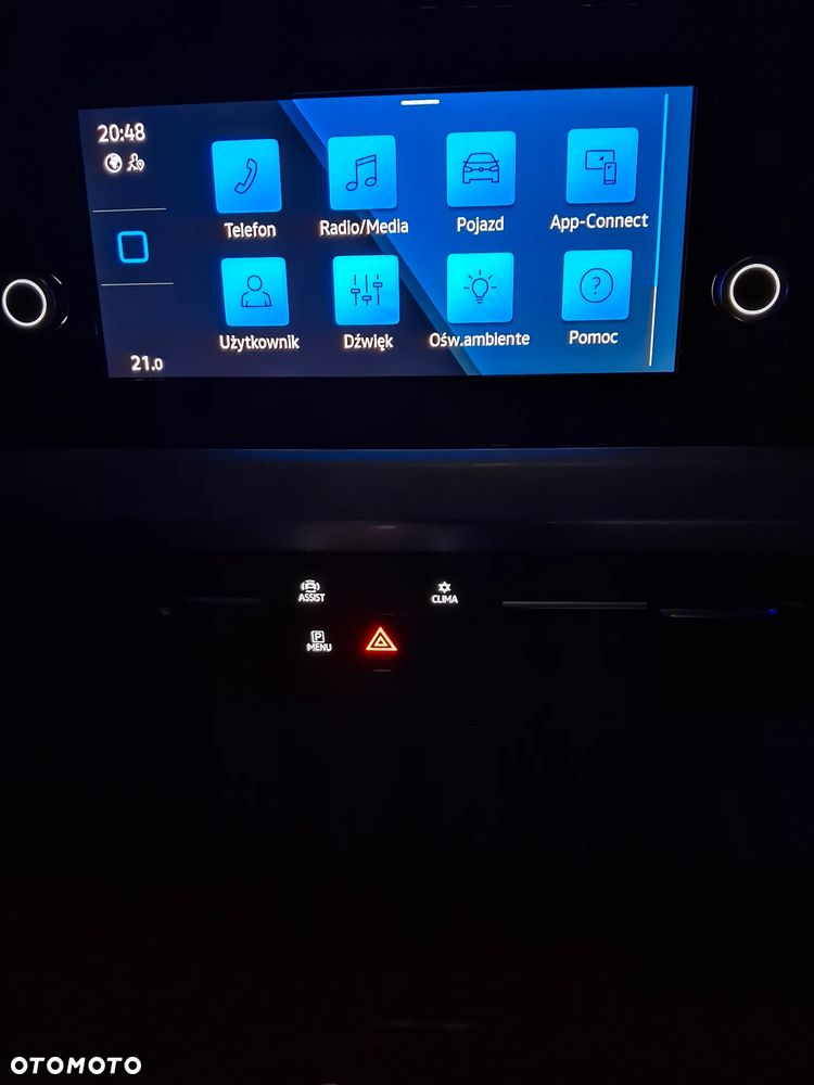 Volkswagen Golf 2.0 TDI Life - 24