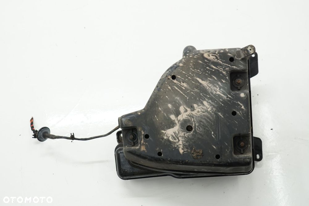 SKODA YETI LIFT ZBIORNIK POMPKA ADBLUE 5Q0131969C 1K0131877 - 2