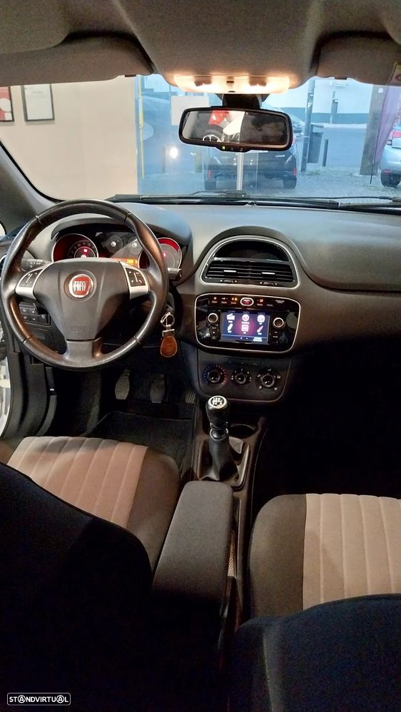Fiat Punto 1.2 Lounge S&S - 5