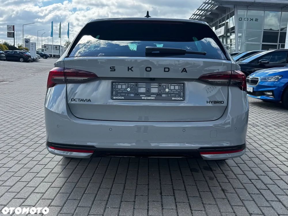 Skoda Octavia 1.5 TSI mHEV Sportline DSG - 8