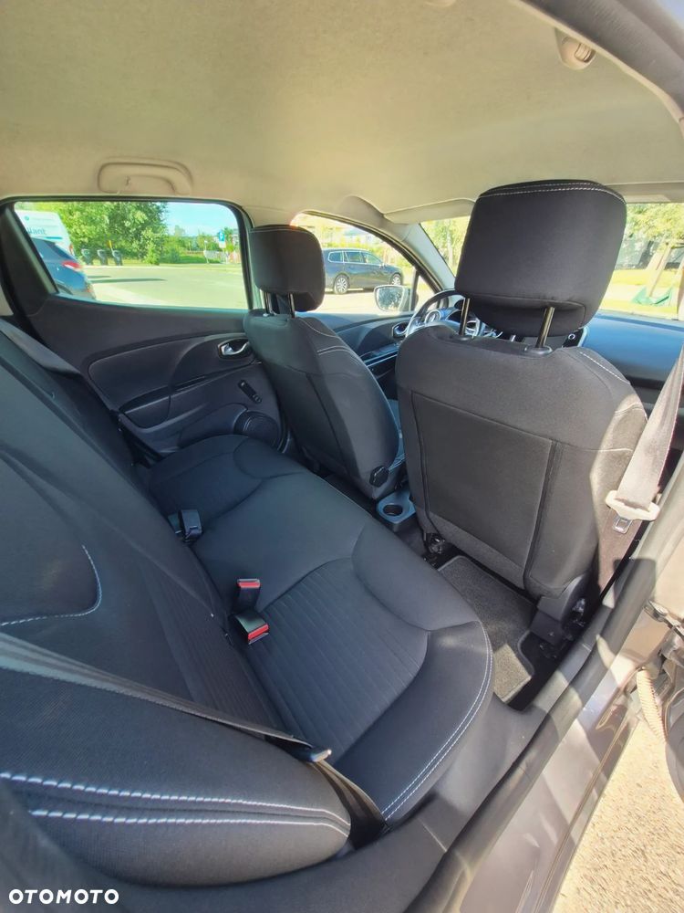 Renault Clio 1.2 16V Limited - 29