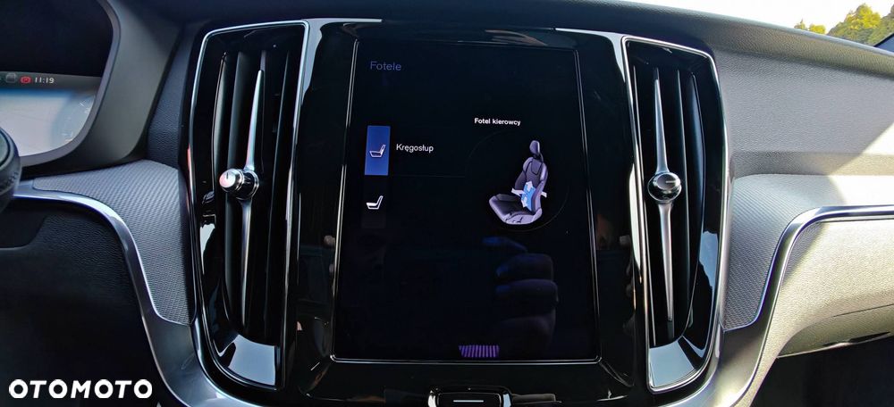 Volvo V60 D4 AWD R-Design - 20