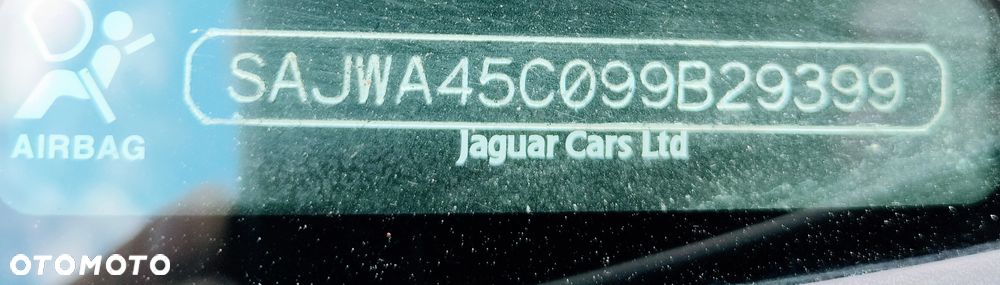 Jaguar XK XKR - 30