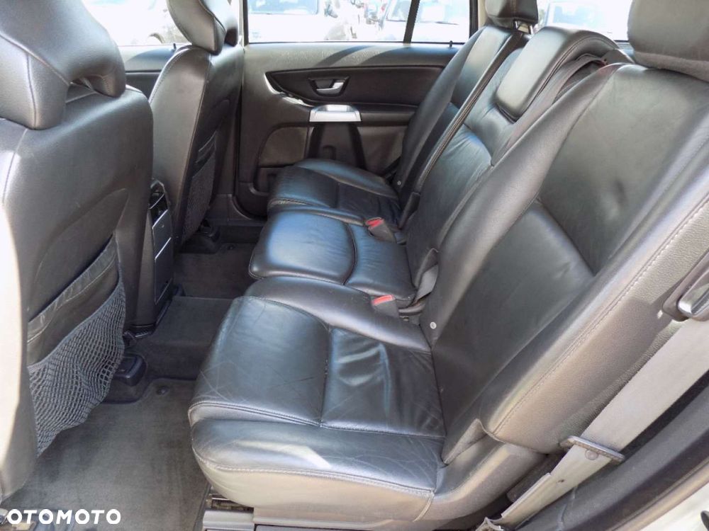 Volvo XC 90 - 8