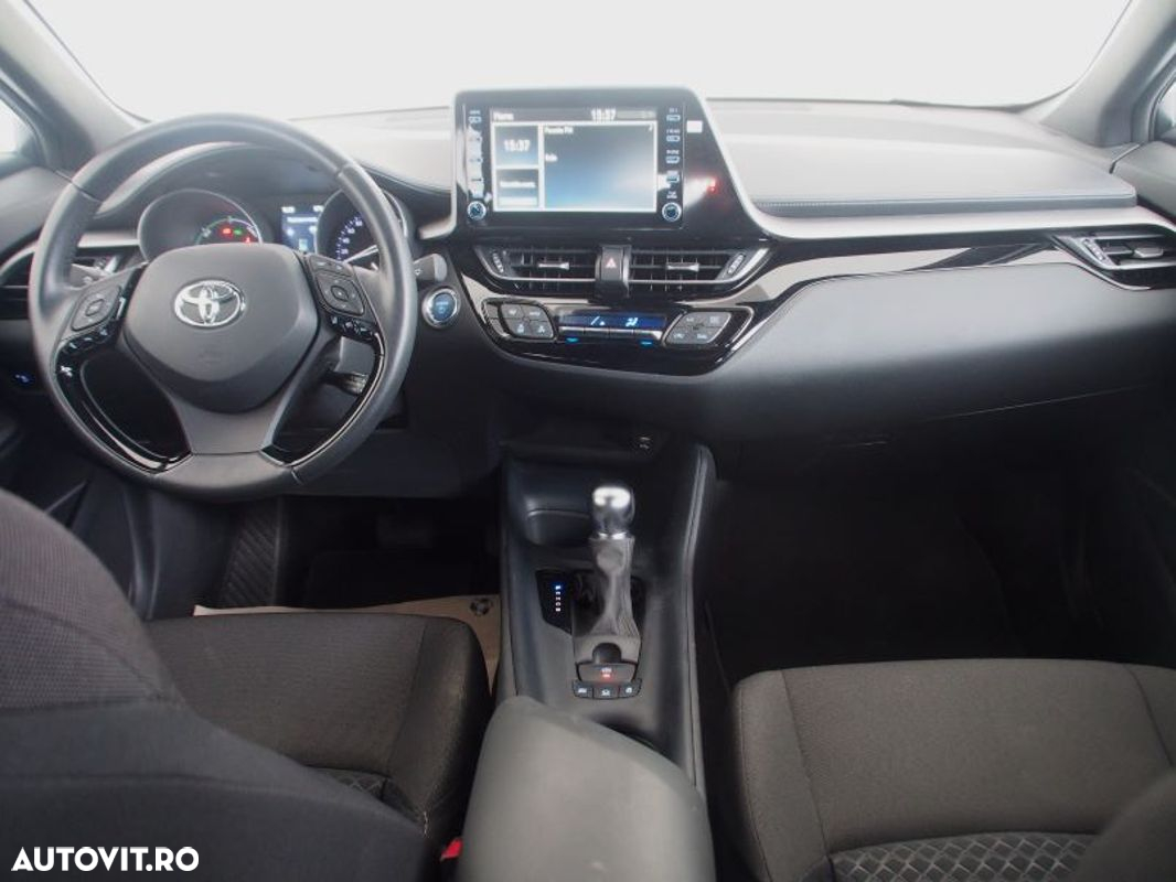 Toyota C-HR - 3