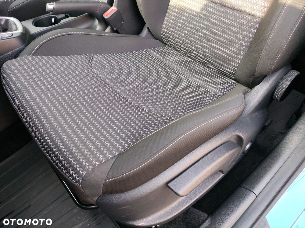 Kia Ceed 1.5 T-GDI M - 12