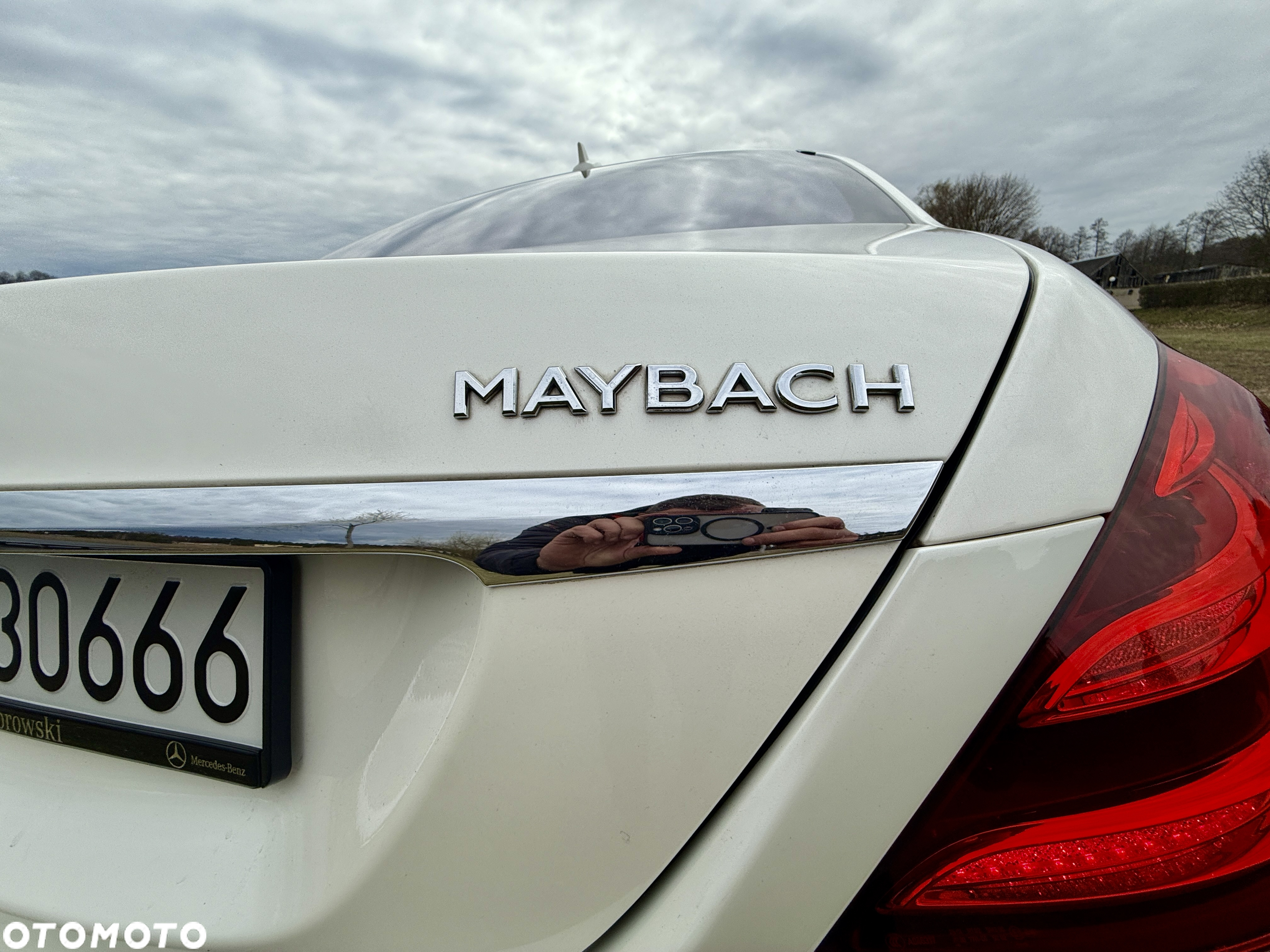Mercedes-Benz Klasa S 560 4-Matic L 9G-TRONIC - 16